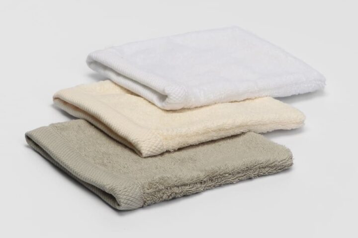 Set 4 wash mitts 17x21 cm / 7x8 in.